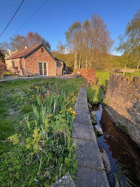 Newland Village Room in Spring