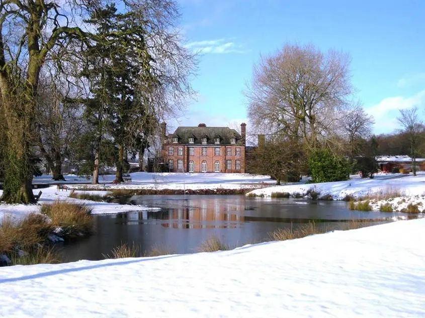 Llansantffraed Court Hotel