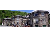 Oakeley Arms Hotel