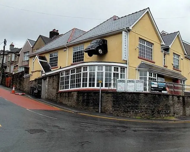 The Dolls House, Abertillery