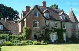 Shillingstone House