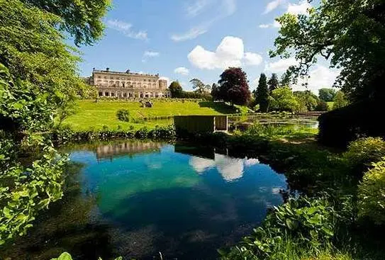 Cowley Manor