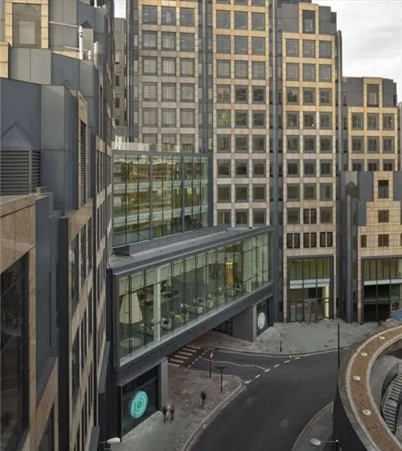 i2 Office - London City Aldersgate