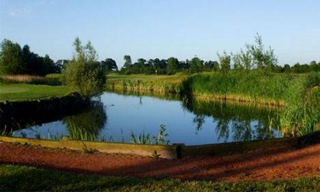 Thorney Lakes Golf Centre