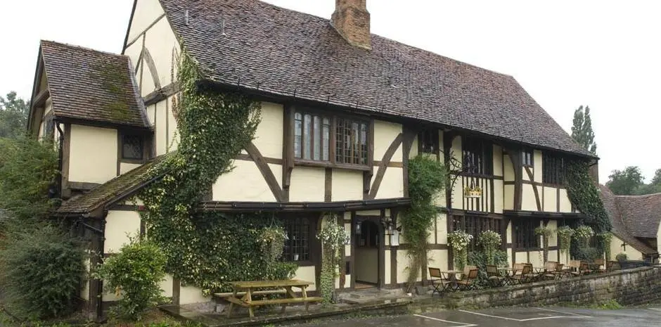 Crown Inn At Chiddingfold Green