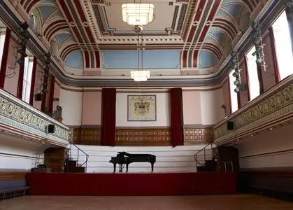 Dewsbury Town Hall