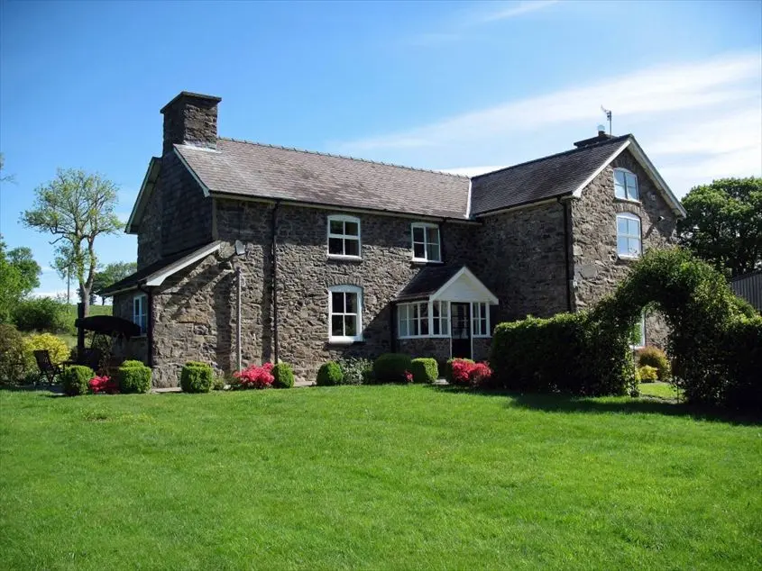 Gwaenynog Farmhouse Bed & Breakfast