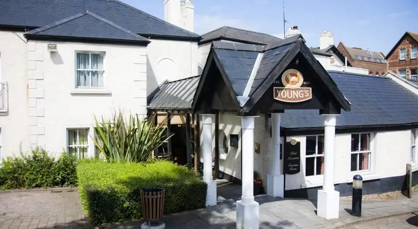 Dukes Head Hotel