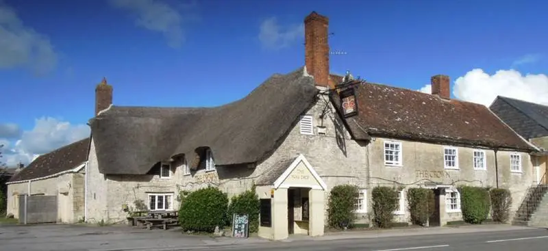 The Crown, Sturminster Newton