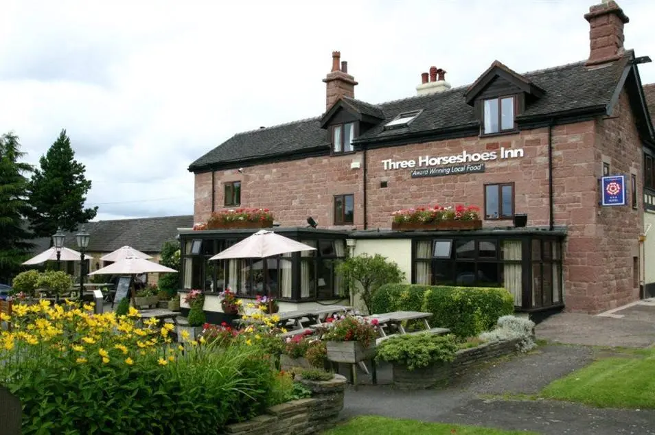 Three Horseshoes Inn & Country Hotel