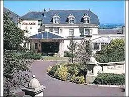 Blunsdon House Hotel