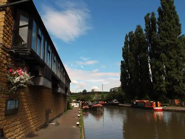 THE BOAT INN AT STOKE BRUERNE