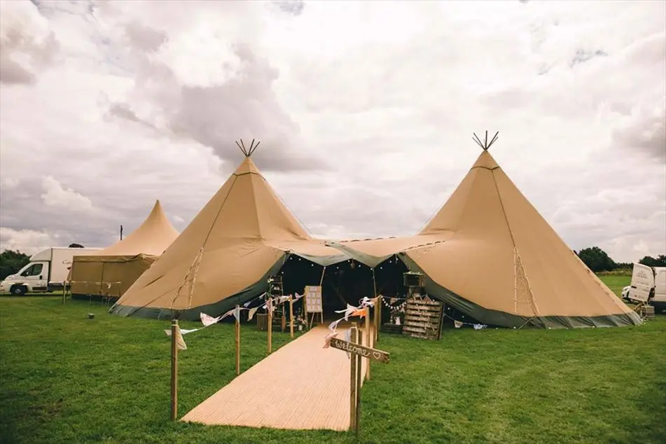 Tipi Field