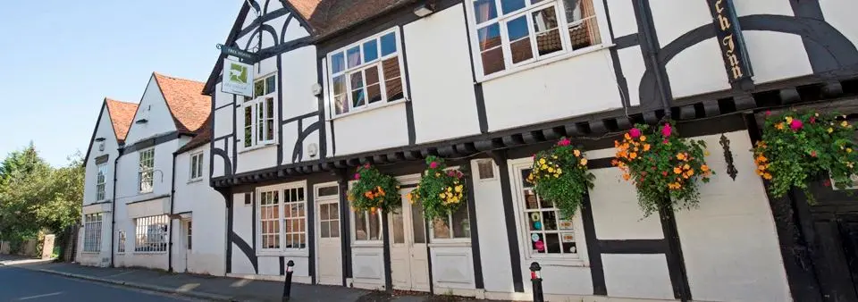 The Ostrich Inn