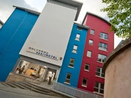 Holyrood apartHOTEL