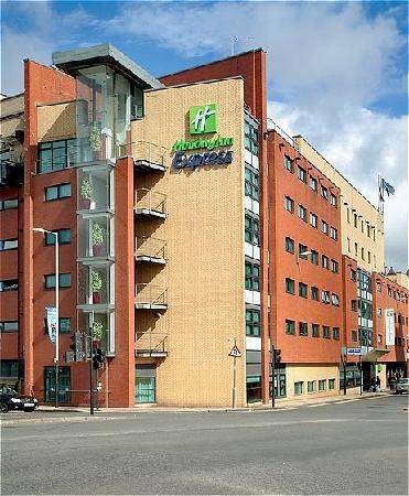 Holiday Inn Express Glasgow