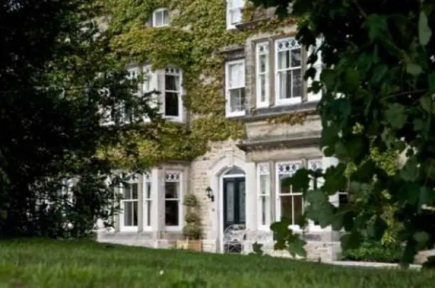 Burythorpe House