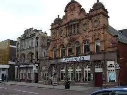 Yates, Bolton