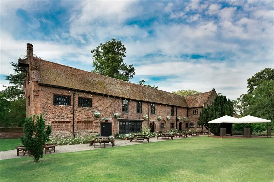 Tudor Barn