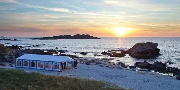 Iona Hostel and Traigh An t-Suidhe Beach