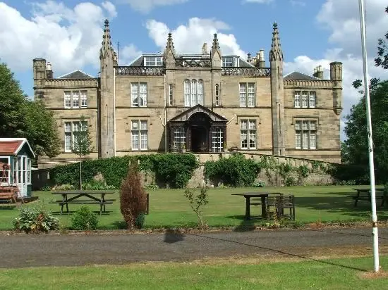 Powfoulis Manor Hotel