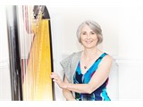 Oona Linnett - Harpist