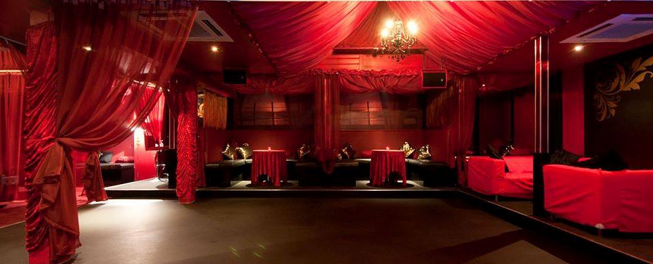 Pure Bar (Rouge Lounge)