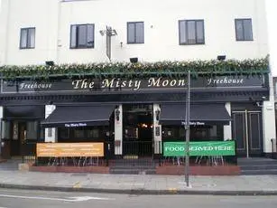 The Misty Moon, London E