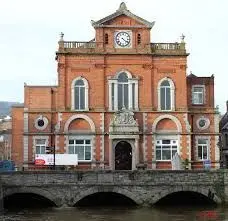 Newy Town Hall