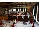 Three Horseshoes Inn & Country Hotel