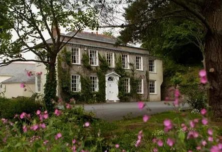 Rose in Vale Country House Hotel