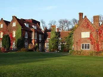 Mercure Letchworth Hall Hotel