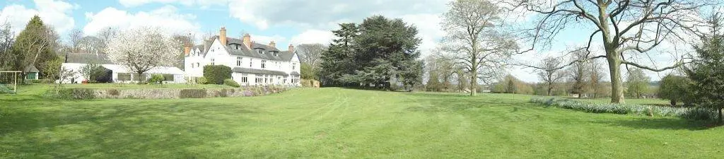 Ashton Lodge Country House