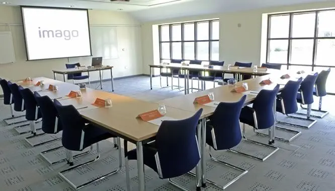 Burleigh Court - Business Meeting Room