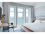 1 bedroom suite sea view