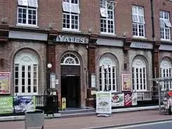 Yates, Reading