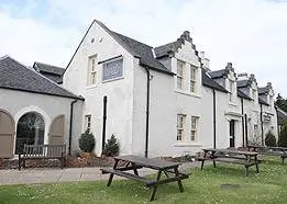 The Osprey, Newton Mearns